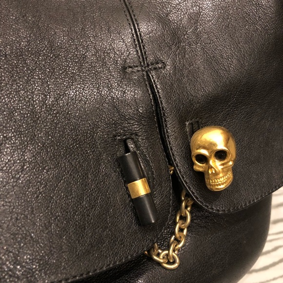 Alexander McQueen flat boots with skulls - Picture 6 of 8